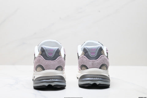 New Balance M2010 series athletic shoes, running shoes, chunky style, mesh, casual.