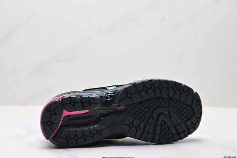 New Balance M1906 series athletic shoes, men's and women's running shoes, breathable and cushioned, chunky sneaker style.