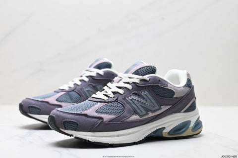 New Balance 2010 series running shoes, chunky style, breathable mesh, casual.