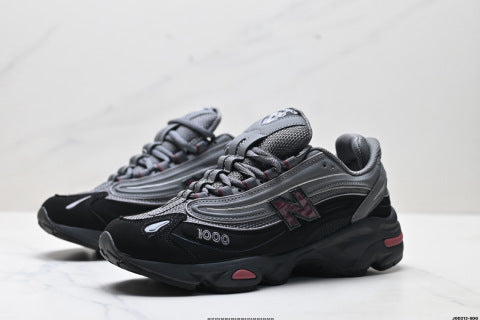 New Balance 1000 series athletic shoes, running shoes, slip-resistant and durable, suitable for casual sports.
