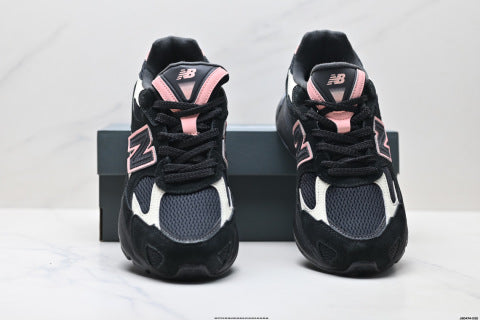 New Balance 2010 series running shoes, athletic shoes, breathable and cushioned mesh, casual wear.