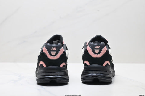 New Balance 2010 series running shoes, athletic shoes, breathable and cushioned mesh, casual wear.