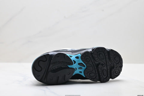 New Balance 1000 series athletic shoes: comfortable, slip-resistant, low-top, chunky style, casual running shoes.