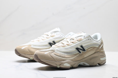 New Balance 1000 series athletic shoes, running shoes, comfortable, slip-resistant, durable, and casual.