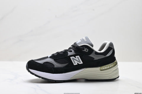 New Balance 992 series running shoes, classic casual sports shoes, versatile chunky sneakers.