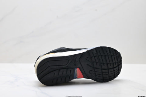 New Balance 992 series running shoes, classic casual sports shoes, versatile chunky sneakers.