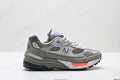 New Balance 992 series athletic running shoes, classic casual style, versatile.