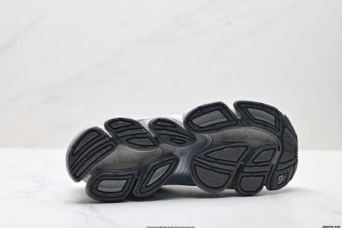New Balance M2000 series running shoes, athletic shoes, stylish and versatile, shock-absorbing, slip-resistant and durable.