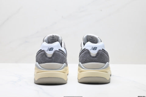 New Balance 5740 series running shoes, athletic shoes, slip-resistant, wear-resistant, and cushioned.