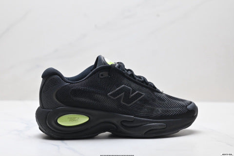 New Balande AC Runner series running shoes: comfortable fit, mesh cushioning.