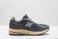 New Balance 2002R running shoes, athletic shoes, comfortable, slip-resistant, durable, and casual.