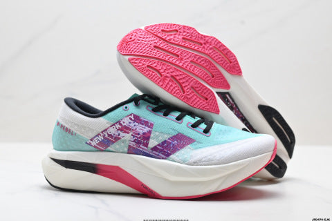 New Balance SC Trainer V3 series athletic shoes, running shoes, training sprint shoes, breathable and cushioned.