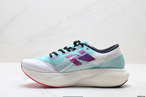 New Balance SC Trainer V3 series athletic shoes, running shoes, training sprint shoes, breathable and cushioned.