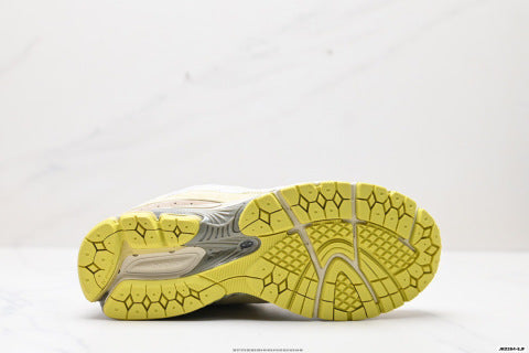 AURALEE New Balance M2002RA1 Collaboration Series Sneakers, Low-top Dad Style Casual Running Shoes