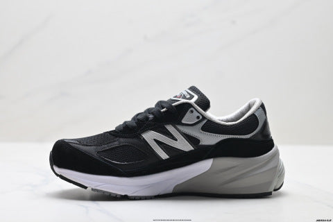 New Balance NB 990 series running shoes, breathable mesh upper, low-top casual shoes.