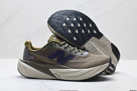 New Balance FuelCell running shoes: Simple mesh fabric, non-slip, wear-resistant, breathable, and lightweight.