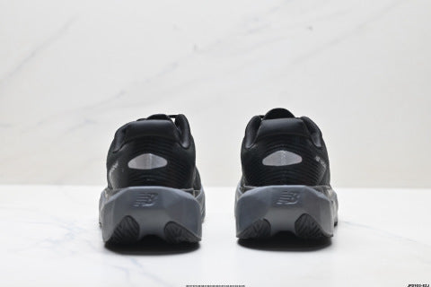 New Balance FuelCell running shoes, athletic shoes, simple design, slip-resistant, durable, breathable and lightweight.