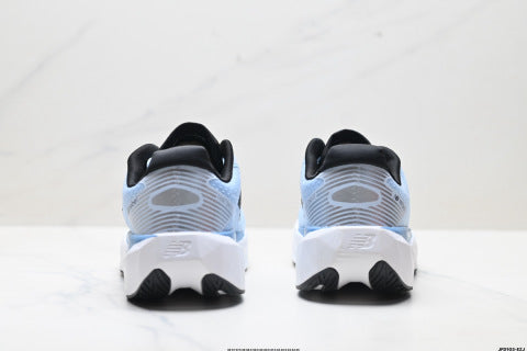 New Balance FuelCell running shoes, athletic shoes, simple design, slip-resistant, durable, breathable and lightweight.