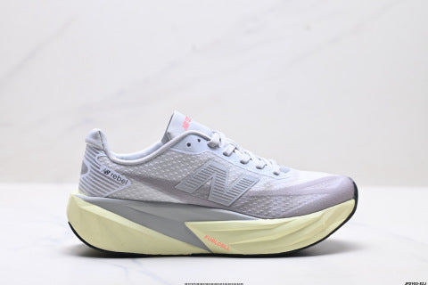 New Balance FuelCell athletic shoes, running shoes, men's and women's shoes, slip-resistant, wear-resistant, breathable and lightweight.