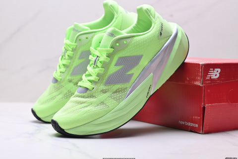 New Balance FuelCell athletic shoes, running shoes, men's and women's shoes, slip-resistant, wear-resistant, breathable and lightweight.