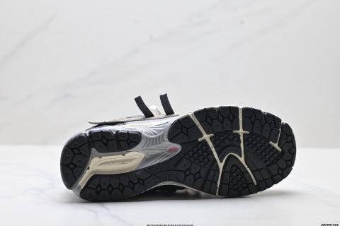 New Balance 1906A Sneakers, Custom Design, Low-top Running Shoes with Cushioning for Jogging