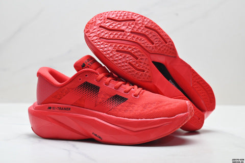 New Balance FuelCell running shoes: Simple mesh fabric, slip-resistant, durable, breathable, and lightweight.