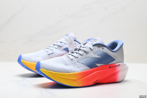 New Balance FuelCell athletic shoes, running shoes, simple mesh fabric, non-slip, wear-resistant, breathable and lightweight.