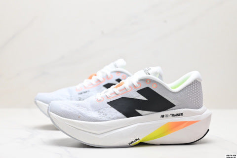 New Balance FuelCell Running Shoes: Simple mesh fabric, non-slip, wear-resistant, breathable, and lightweight. Men's shoes.
