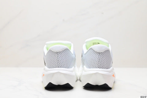 New Balance FuelCell Running Shoes: Simple mesh fabric, non-slip, wear-resistant, breathable, and lightweight. Men's shoes.