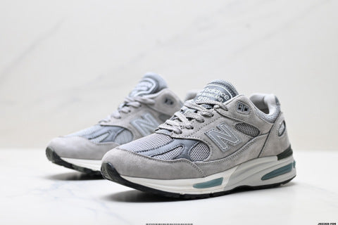 New Balance 991 series running shoes, classic and versatile casual athletic shoes.