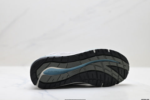 New Balance 991 series running shoes, classic and versatile casual athletic shoes.