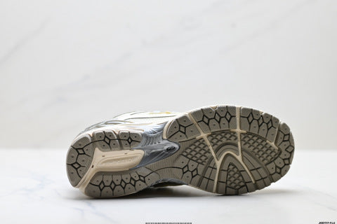 New Balance M1906 series sneakers: a hidden gem among chunky sneakers, breathable and cushioned.