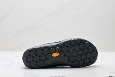 New Balance MT10 series running shoes, barefoot shoes, non-slip, wear-resistant, lightweight, casual sports shoes.